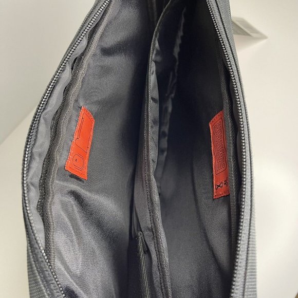 TINY TOWER Electronic Accessories keyboard Tote Bag Organizer Travel Black **NWT - Picture 9 of 10